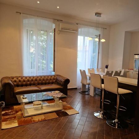 Queen Of Stay - Apartment Lili Rijeka Bagian luar foto