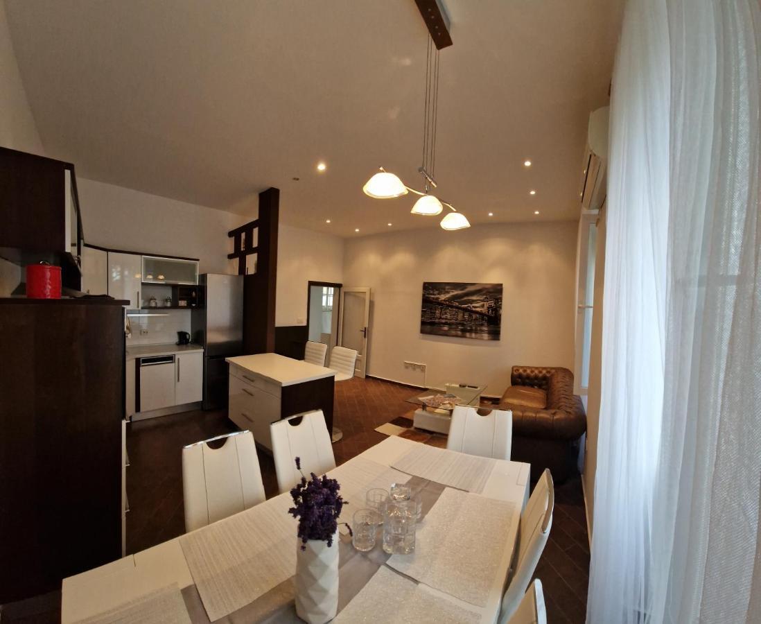 Queen Of Stay - Apartment Lili Rijeka Bagian luar foto