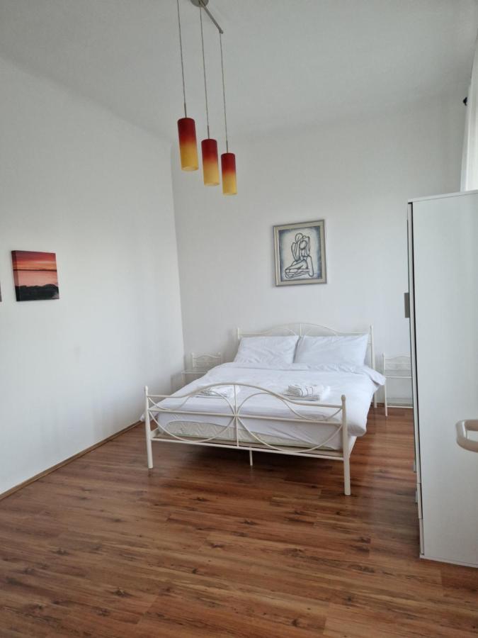 Queen Of Stay - Apartment Lili Rijeka Bagian luar foto